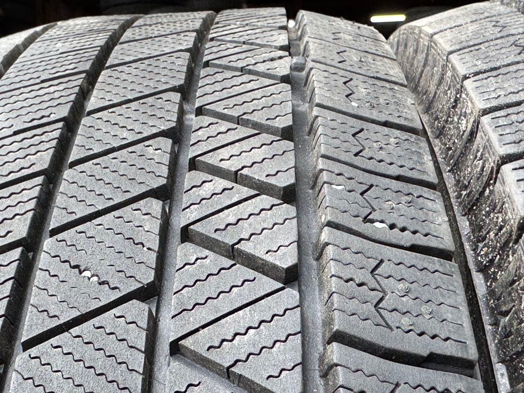 ①sato 215/70R15 ブリヂストン VRX3 （A0114）