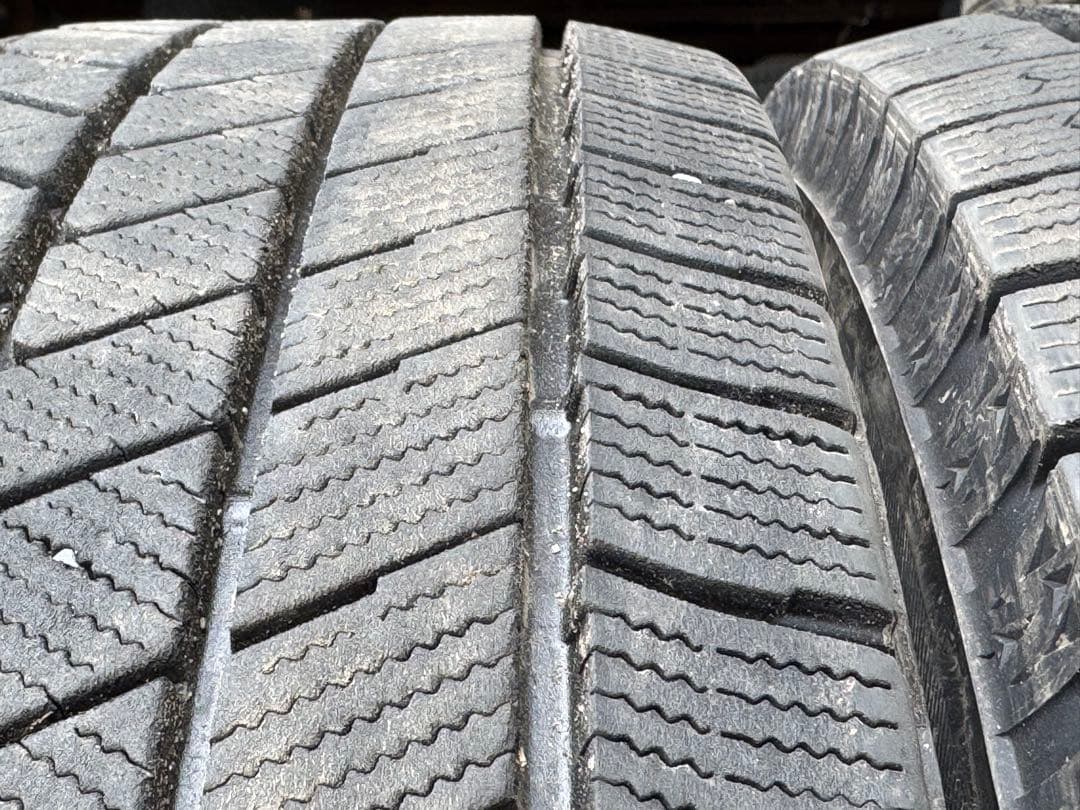 ①sato 215/70R15 ブリヂストン VRX3 （A0114）