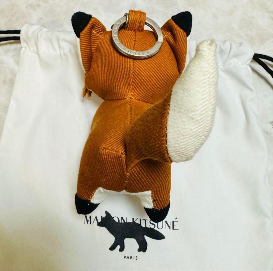 【美品】MAISON KITSUNÉ フォックスバックチャーム