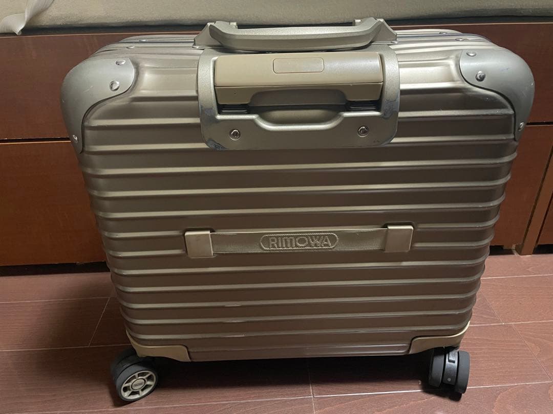 【希少旧モデル・美品】リモワ トパーズ チタニウム ビジネストロリー 26L