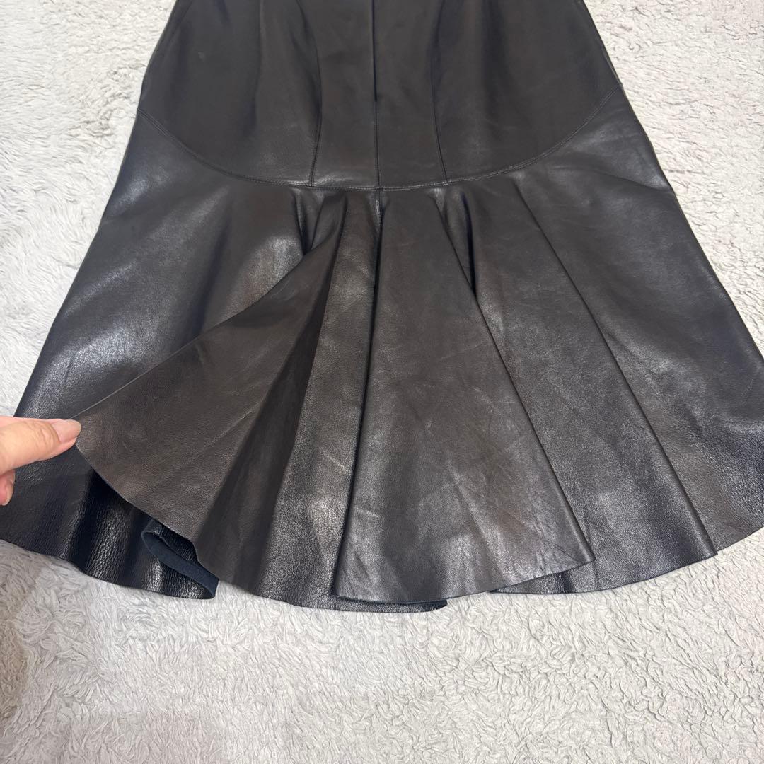 値下げALAÏA アライア レザースカート ブラック本革　モードファッション
