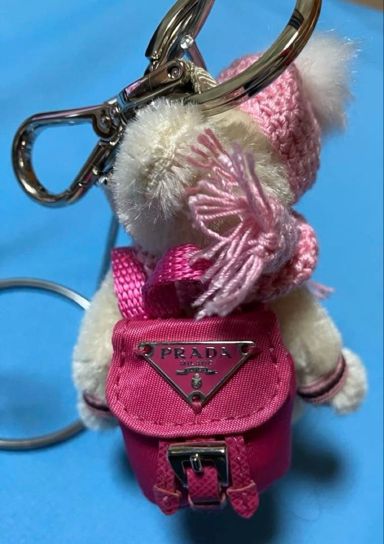 PRADA✨ ホリデーベア　キーリング　キーホルダー　チャーム　バッグ
