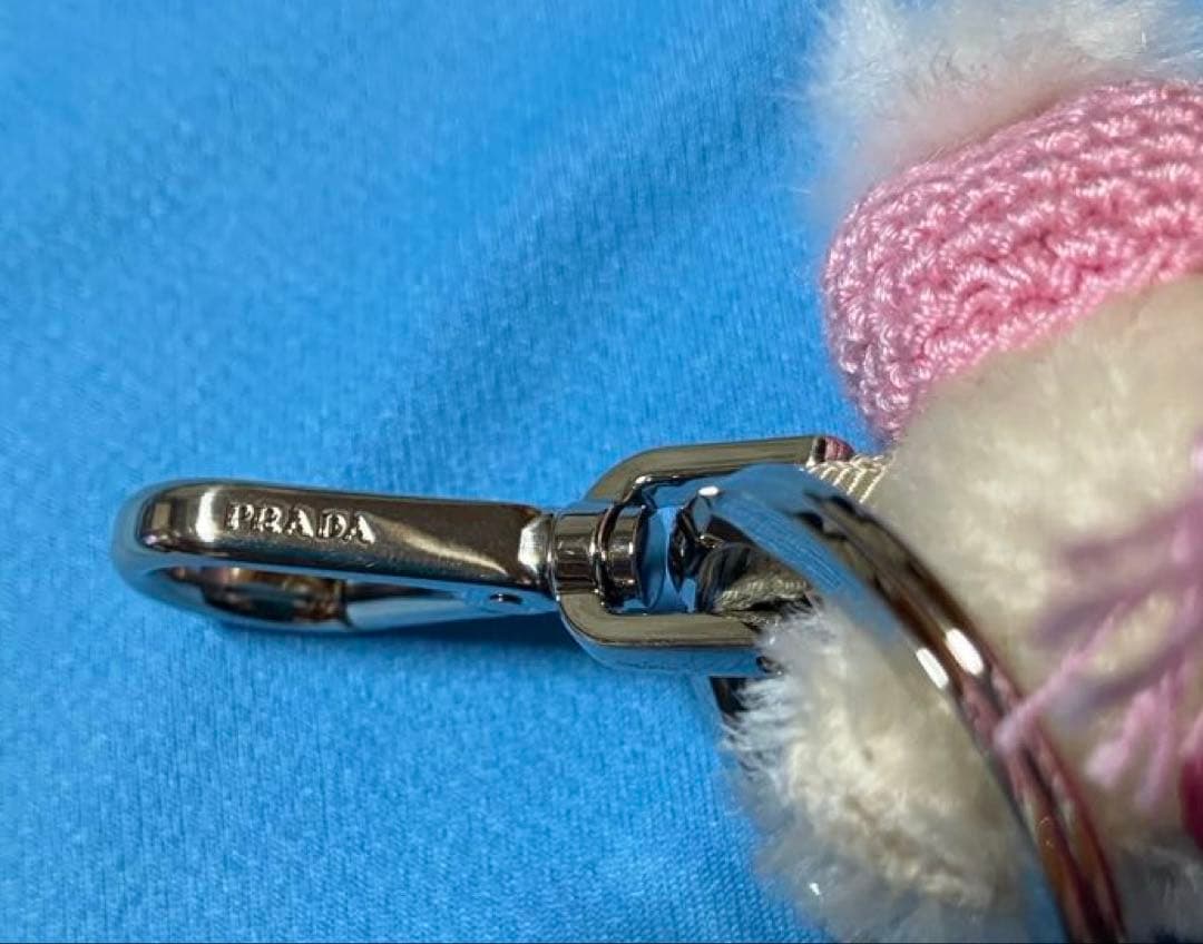 PRADA✨ ホリデーベア　キーリング　キーホルダー　チャーム　バッグ