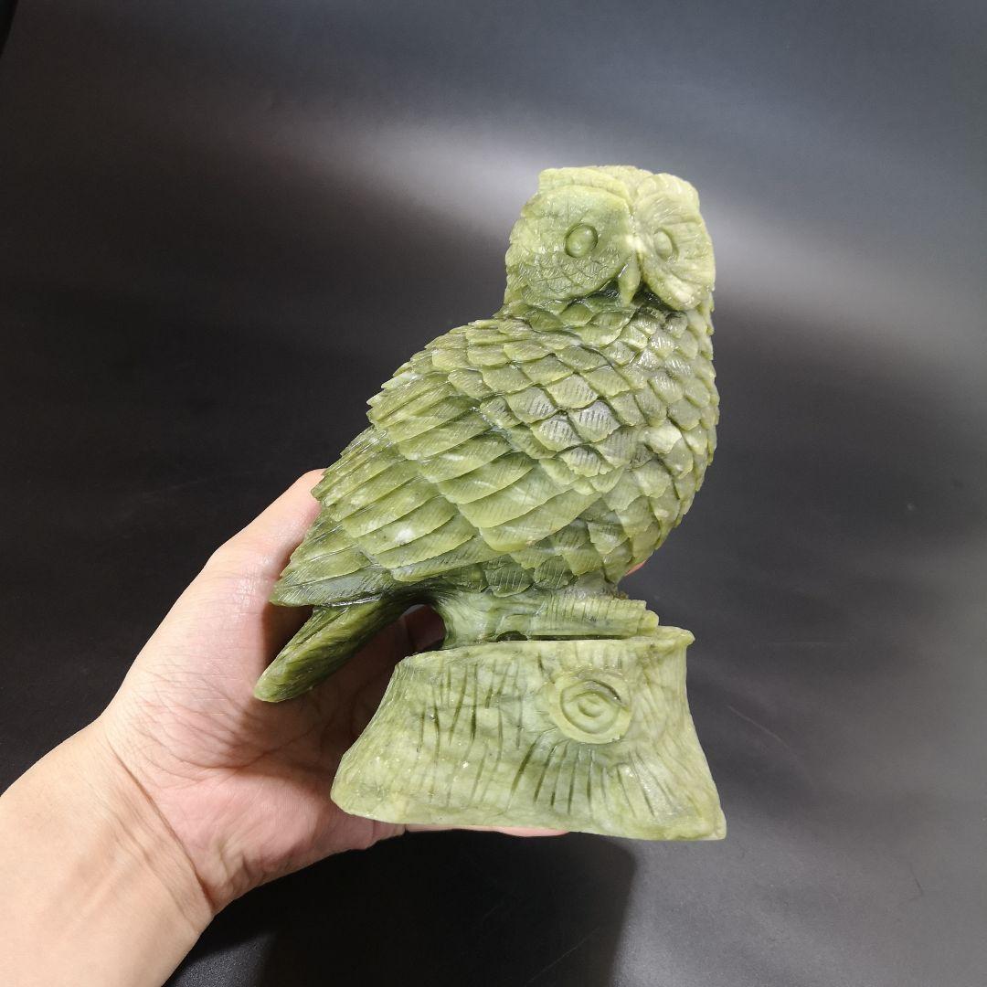 1.美品　岫玉(しゅうぎょく)で作った　ふくろう　天然石　処分