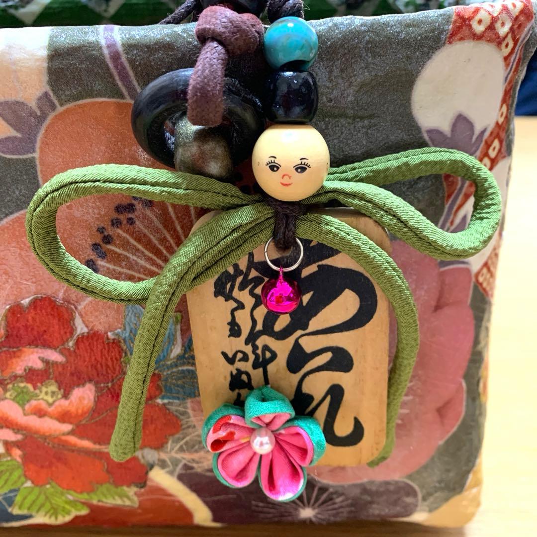 一閑張りかごバッグ 緑地花柄