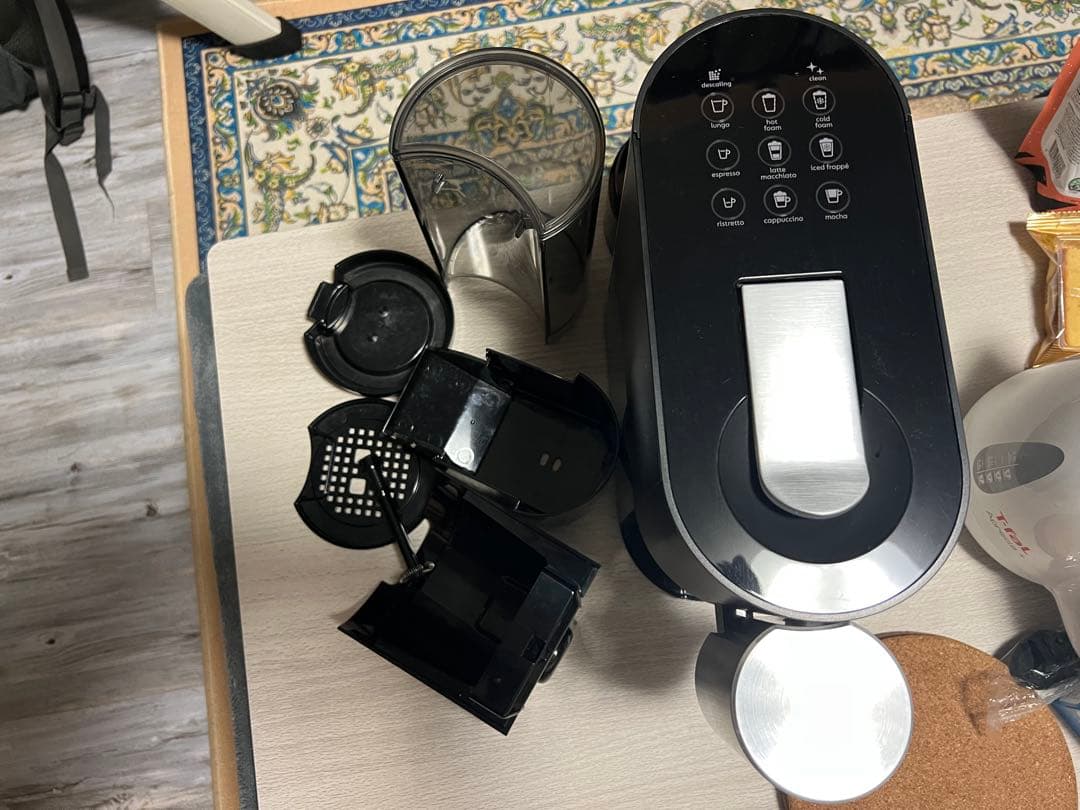 ネスプレッソ NESPRESSO カプセル式コーヒーメーカー アトリエ