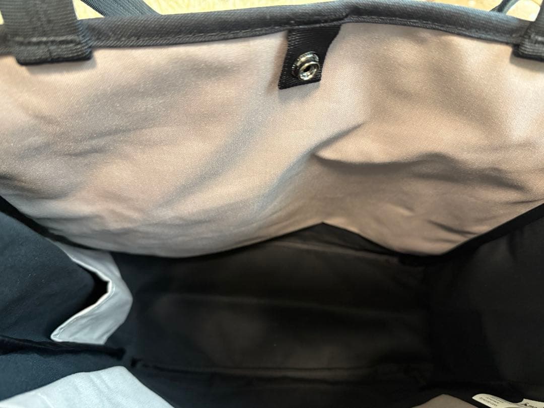 新品未使用　macpac 黒 トートバッグ フロントポケット付き