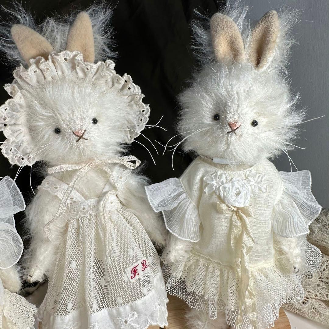 白いうさぎさん ぬいぐるみ ハンドメイド 海外作家様 兎 アーティストベア