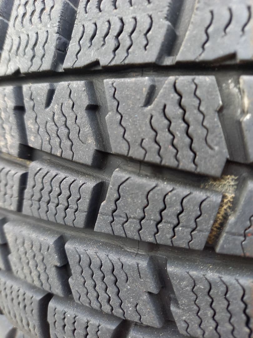 スタッドレスタイヤ&ホイール４本セット　アクアなど 175/65R15ダンロップ