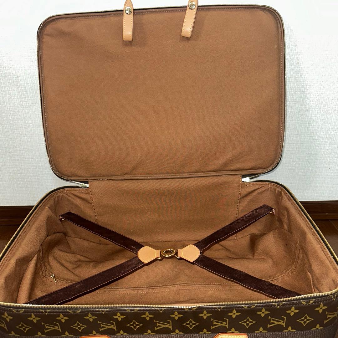 LOUIS VUITTON スーツケース