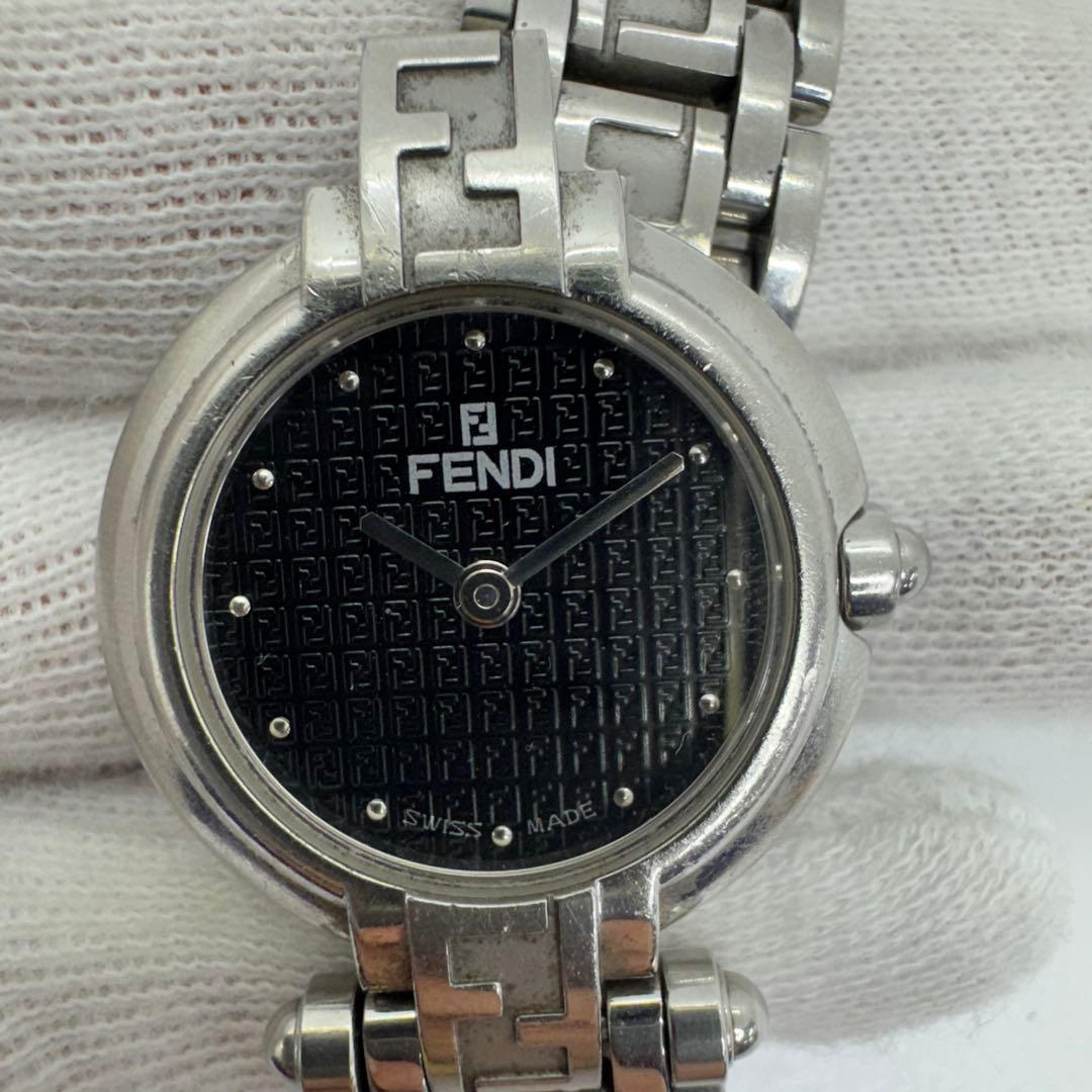 ✨FENDI✨フェンディ✨クォーツ✨ブラック文字盤✨シルバー✨腕時計✨