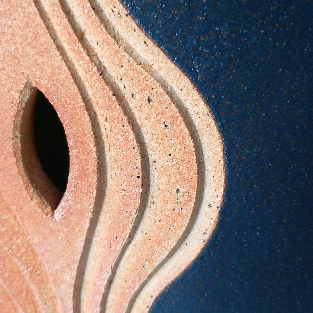 信楽焼傘立て  コーナー彫 高さ４７cm