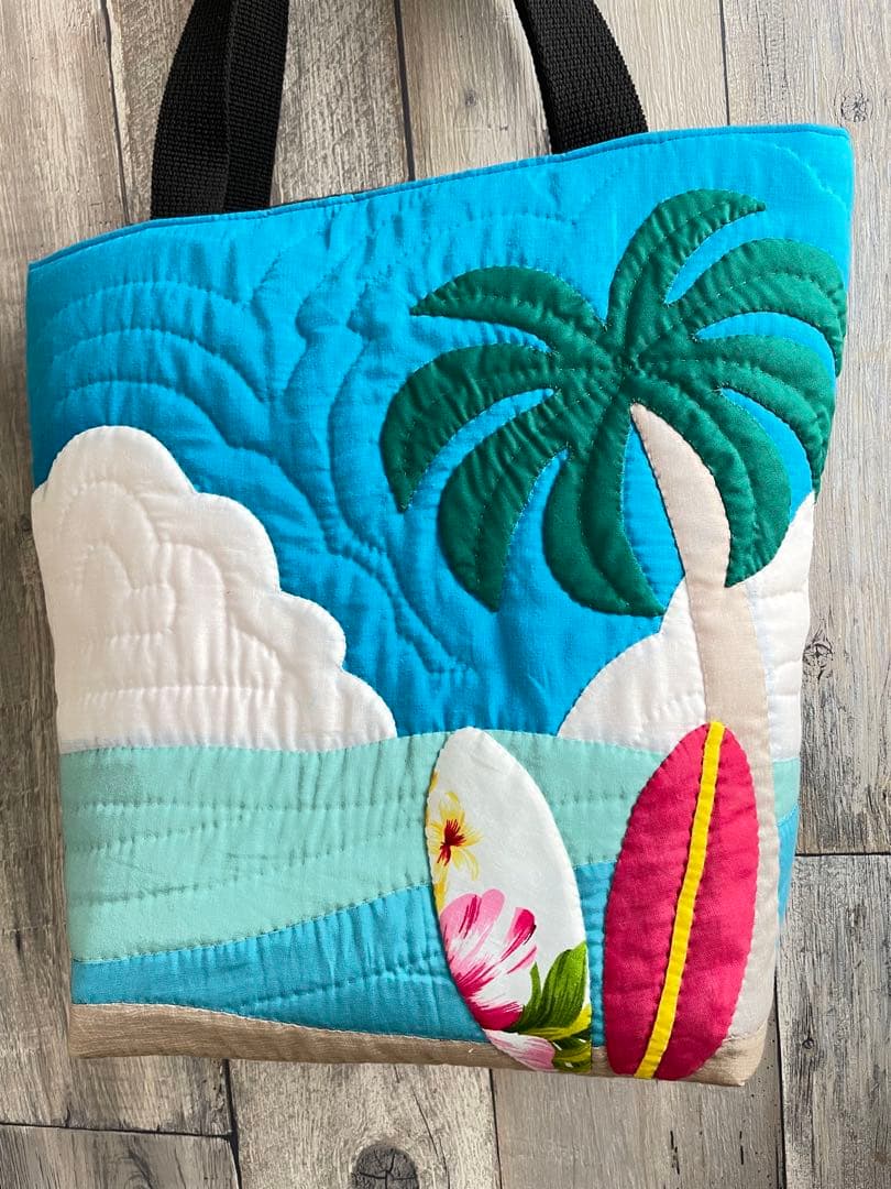 ハワイアンキルトバック♡夏を感じるハンドメイドバック　サーフボード　ホヌ