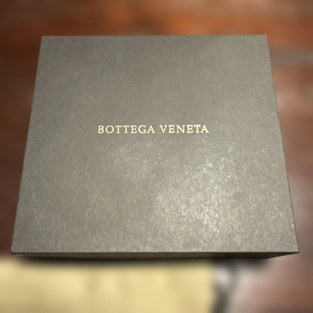 BOTTEGA VENETA 二つ折り財布　ボッテガ