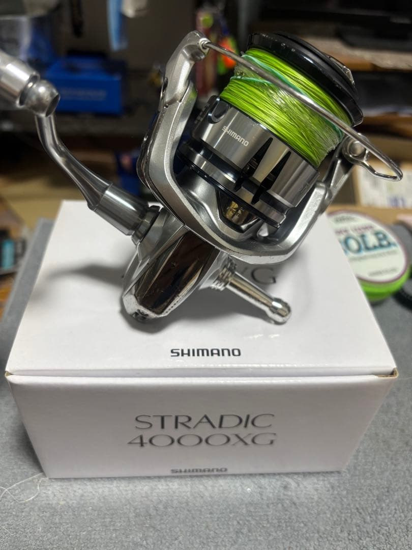 田*典様 SHIMANO STRADIC 4000XG スピニングリール