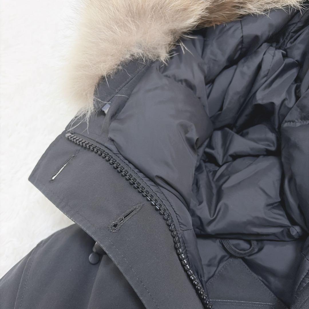 良品 カナダグース シャーロットパーカー ブラック ダウンジャケット 831