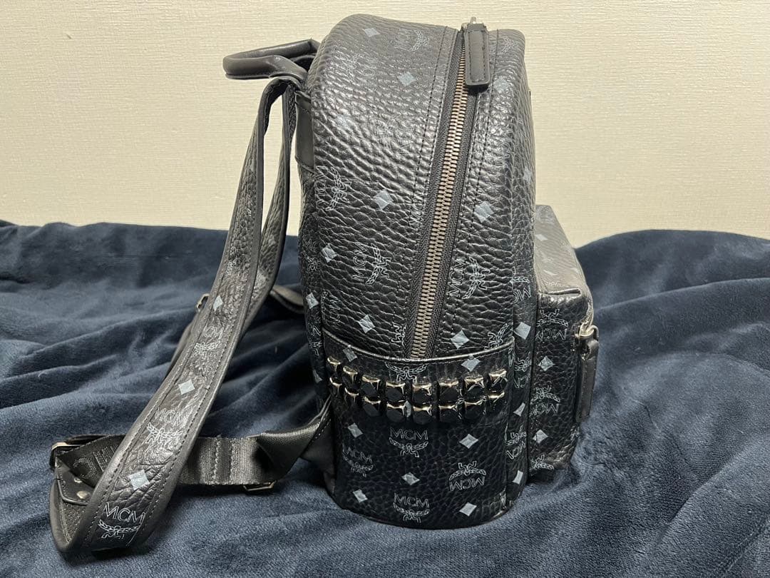 MCM ブラックレザーバックパック