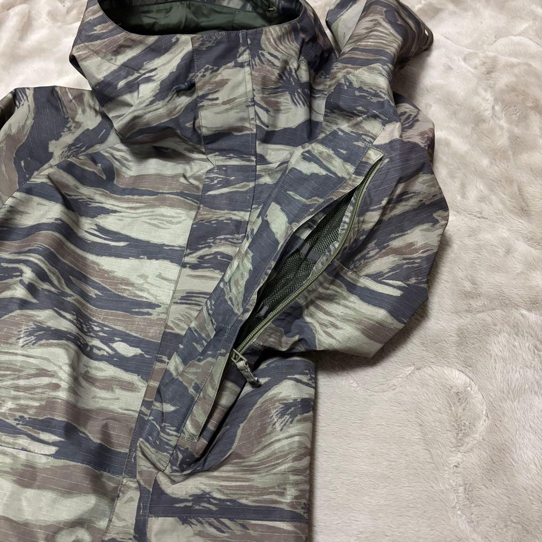 【美品】Burton GORE-TEX Radial Shell Jacket