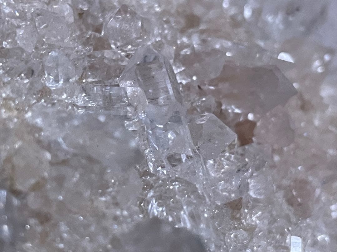 ピンクマニカラン水晶クラスター　レコードキーパ△ 貫入水晶　虹➕アクアマリン