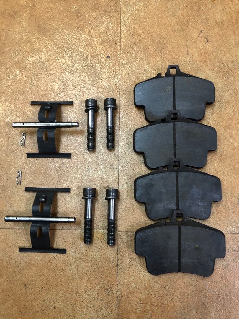 ポルシェキャリパーＦ・Ｒ