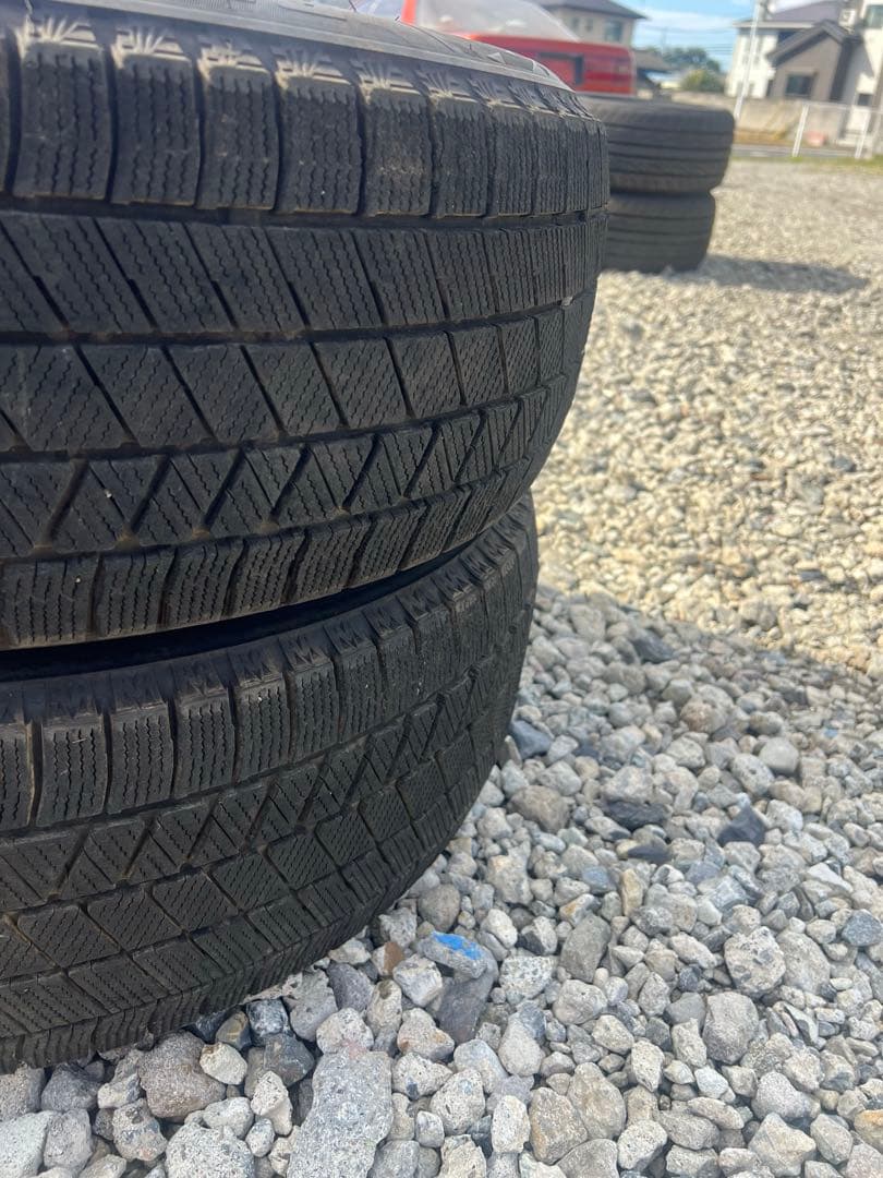 ブリヂストン　ブリザック vrx3 225/60r17 22年製　2本のみ