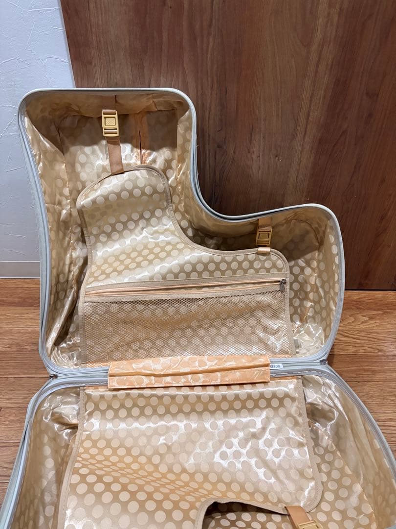 ノリッコ　プレミアム　乗れる　キャリーケース　スーツケース　グレージュ　カバー付