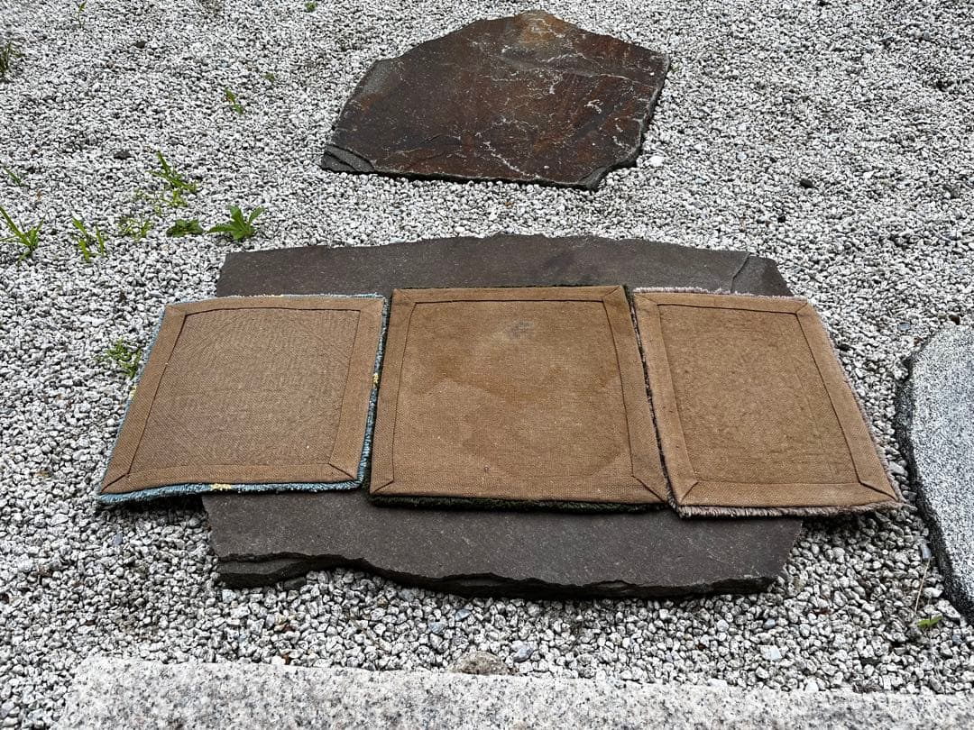 新鍋島緞通　吉島敷物　四角形　緑　グレー　青　座布団 3枚セット　段通　タグなし