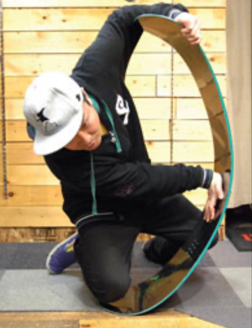 定価9.4万円011 artistic REMIX 152ゼロワン スノーボード