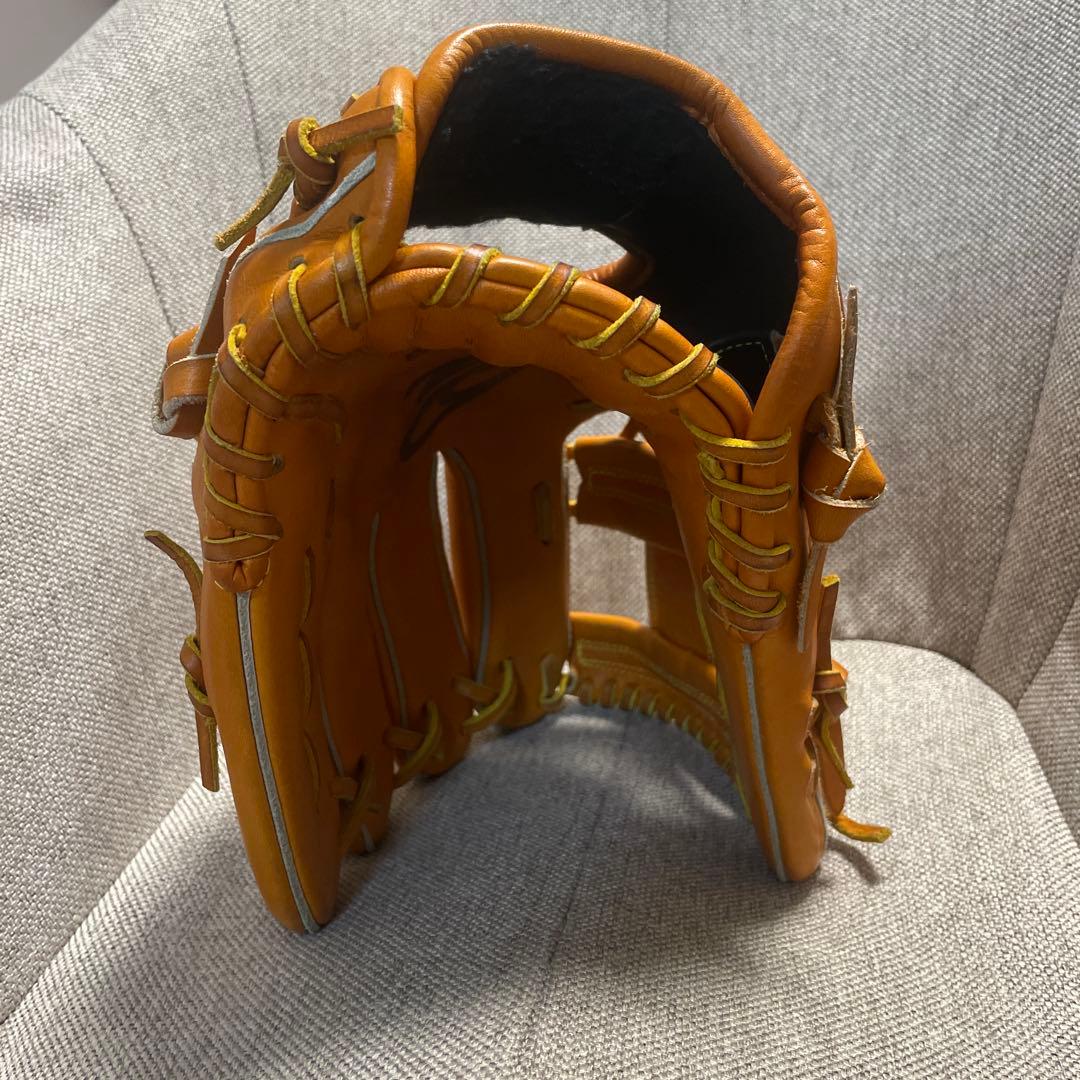 ドナイヤ　軟式野球グローブ