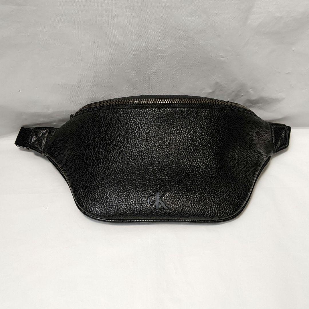 美品   ボディバッグ ウルトラライトウエストバッグ