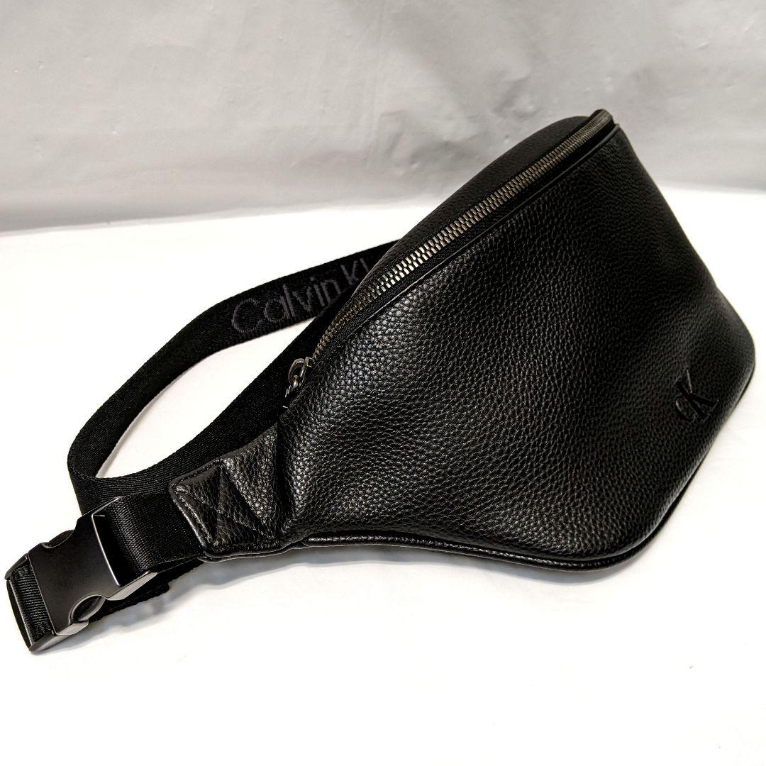 美品   ボディバッグ ウルトラライトウエストバッグ