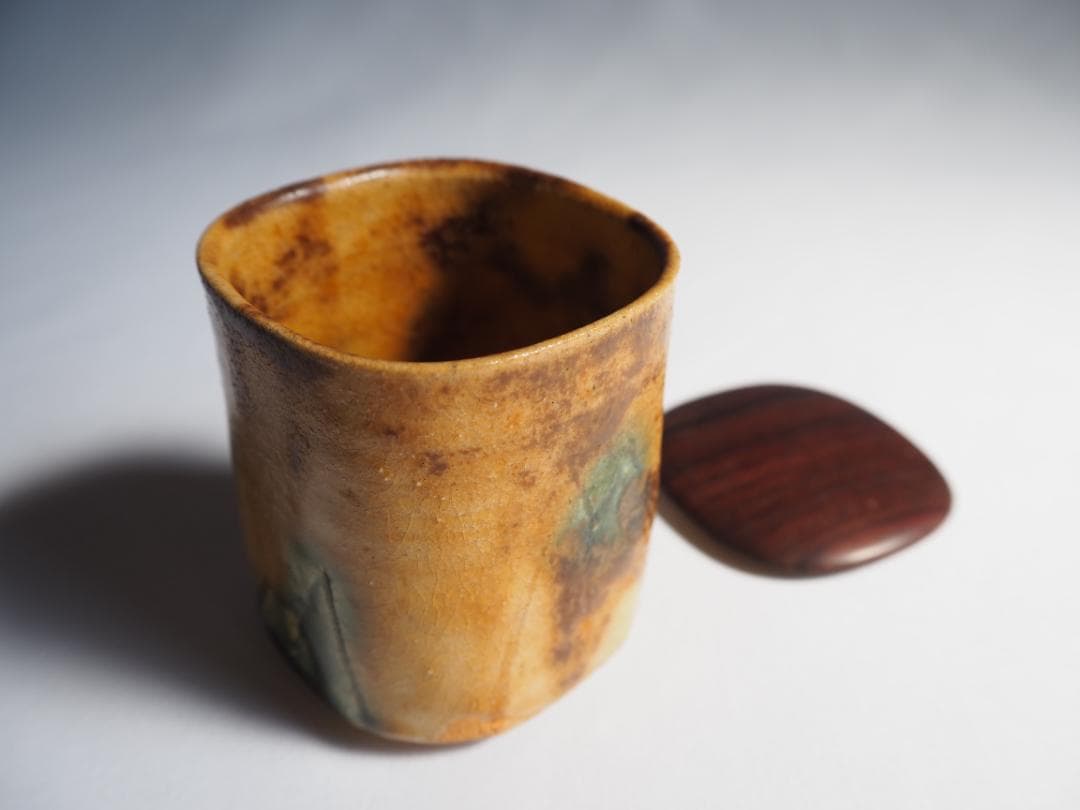 利茶土ミルグリム造『黄瀬戸四方茶器』（共箱）