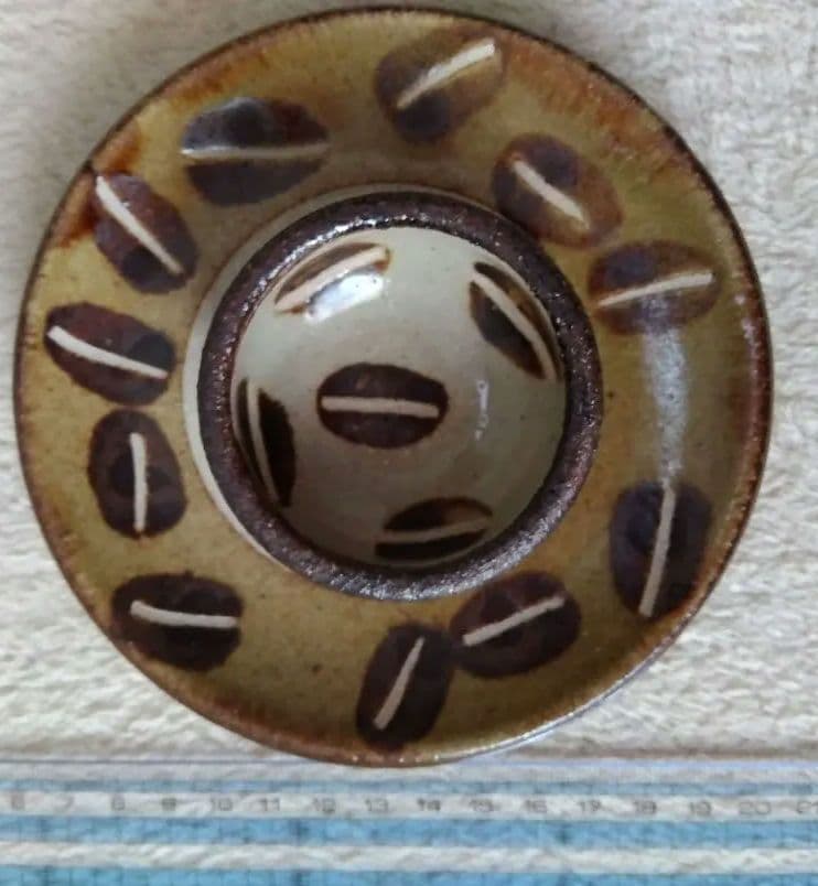 工房十鶴　お皿　やちむん　読谷焼　沖縄　希少　コーヒー豆柄　カフェ