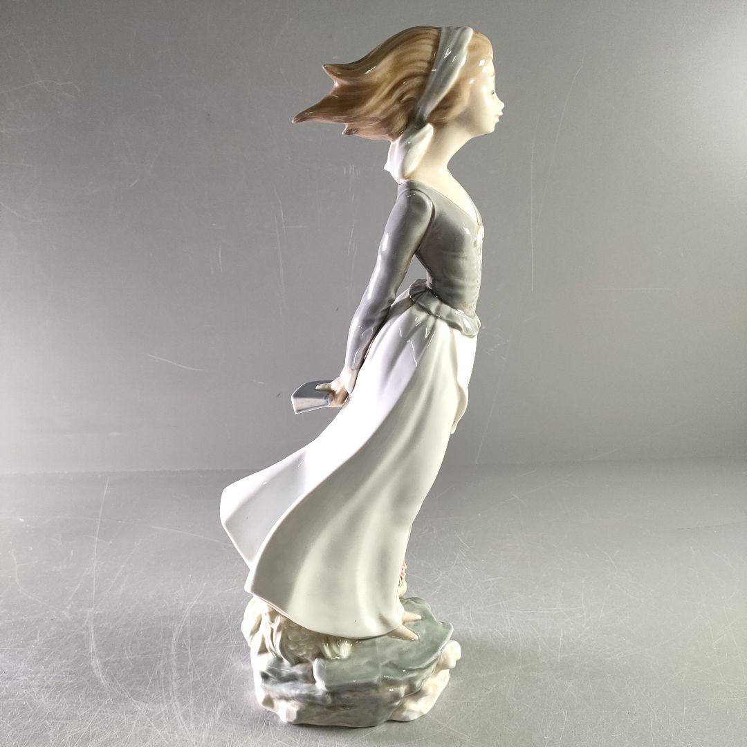 A1075-1/LLADRO/リヤドロ/海のそよ風/陶器/人形/フィギュア/