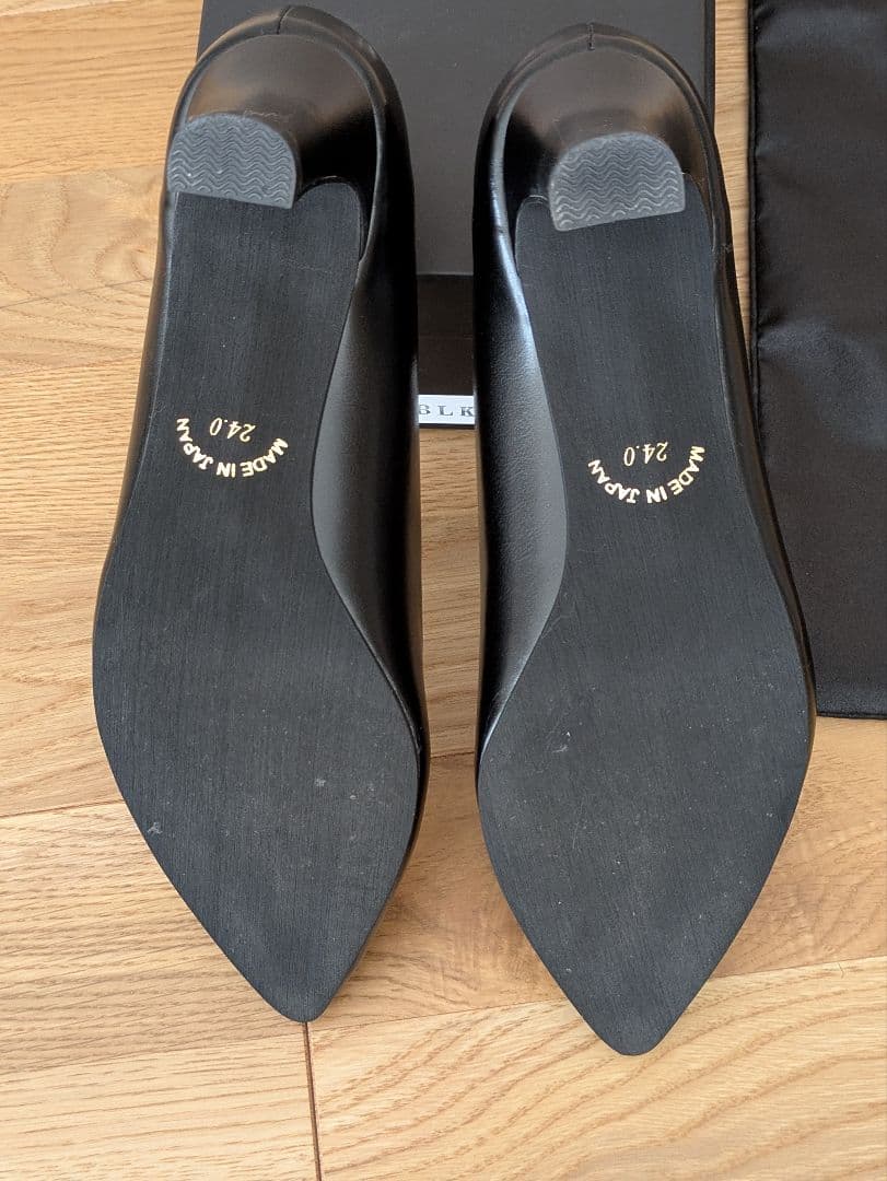 ヴィリーナ ヒール5cm/晴雨兼用ポインテッドパンプス（ブラック）