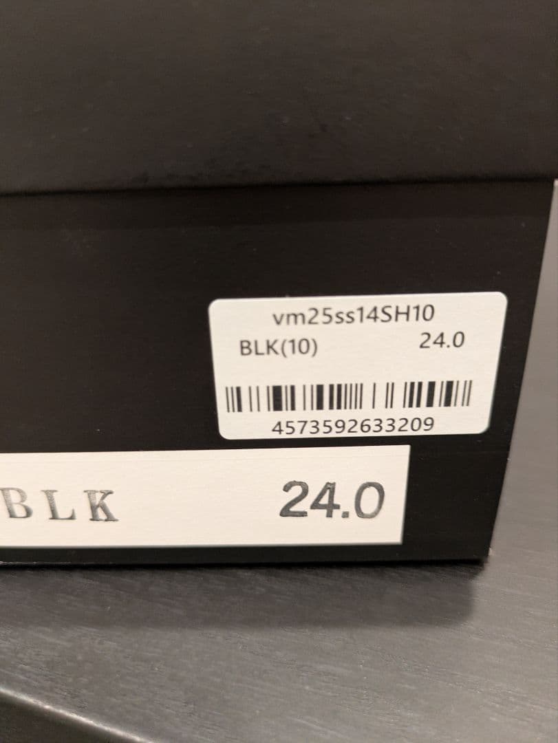 ヴィリーナ ヒール5cm/晴雨兼用ポインテッドパンプス（ブラック）