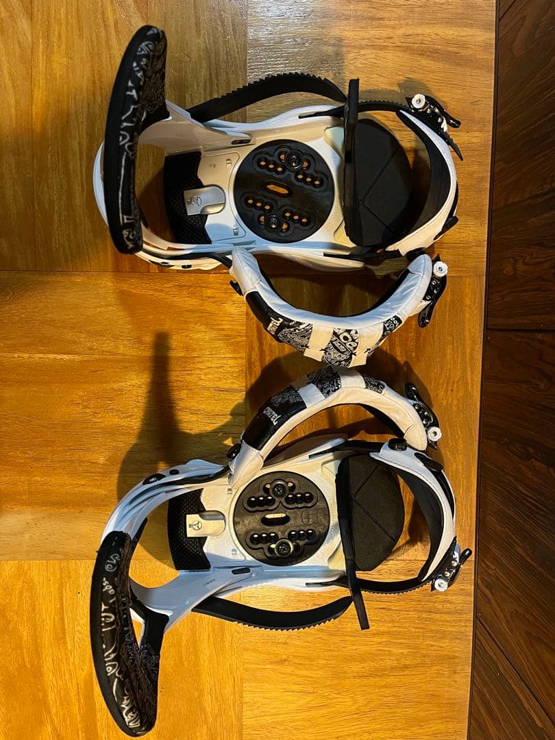 burton cartel Mサイズ　美品