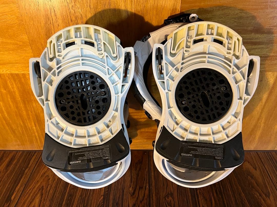 burton cartel Mサイズ　美品