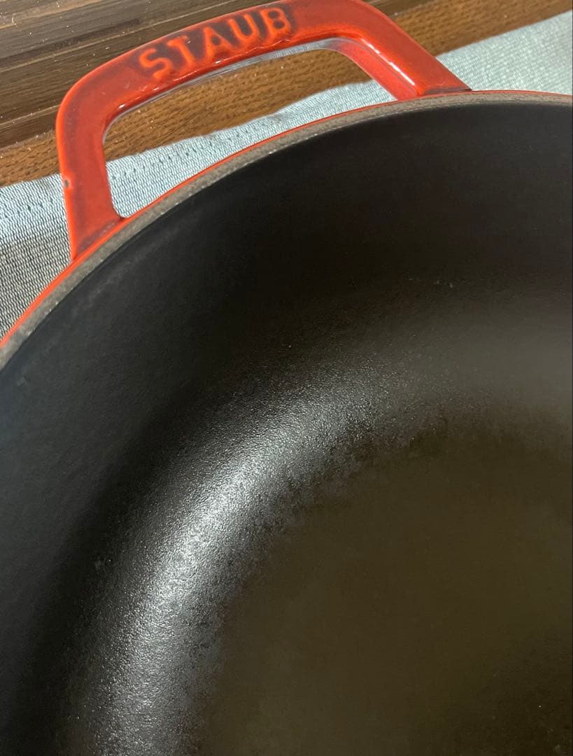 週末Sale❗️STAUB 鍋 レッド 透明ガラス蓋付き　30cm