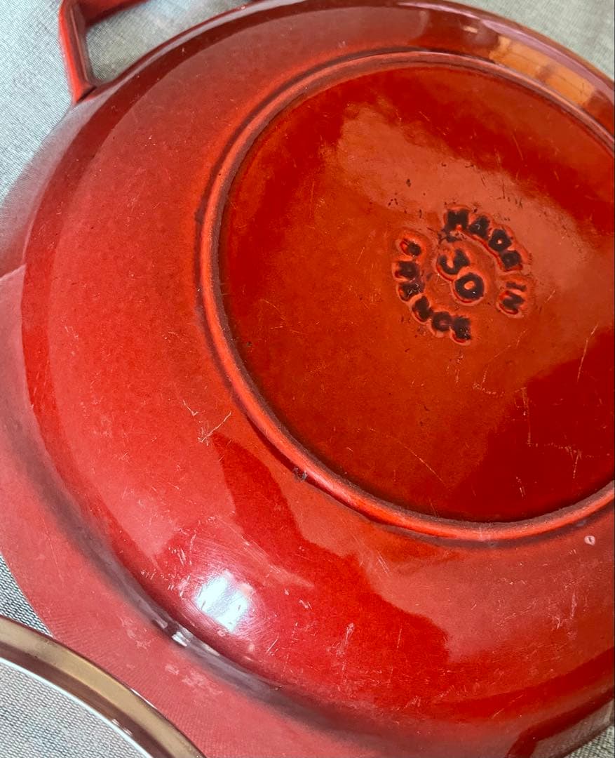 週末Sale❗️STAUB 鍋 レッド 透明ガラス蓋付き　30cm