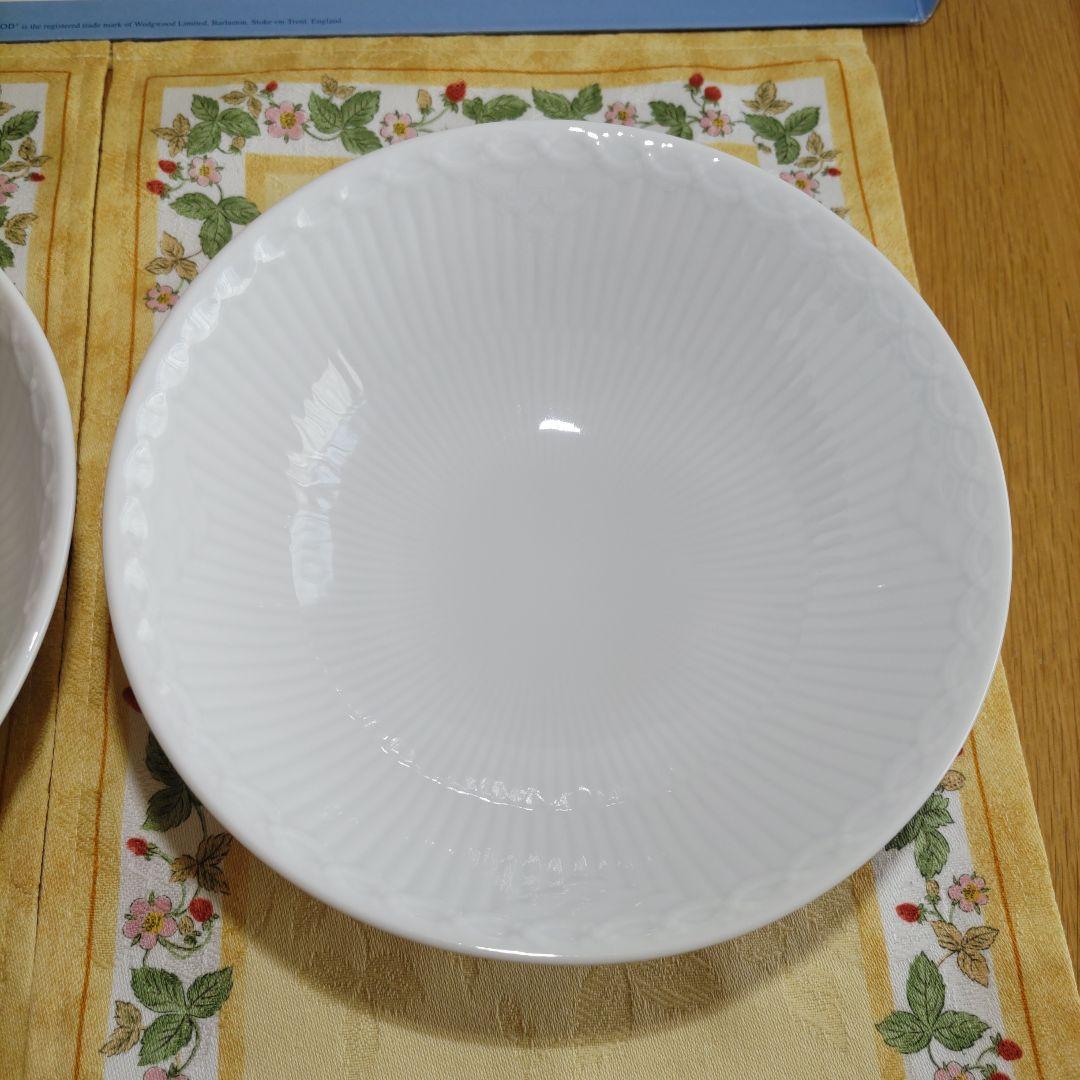 【未使用品】ロイヤルコペンハーゲン　ホワイトフルーテッド　ハーフレース　ボウル