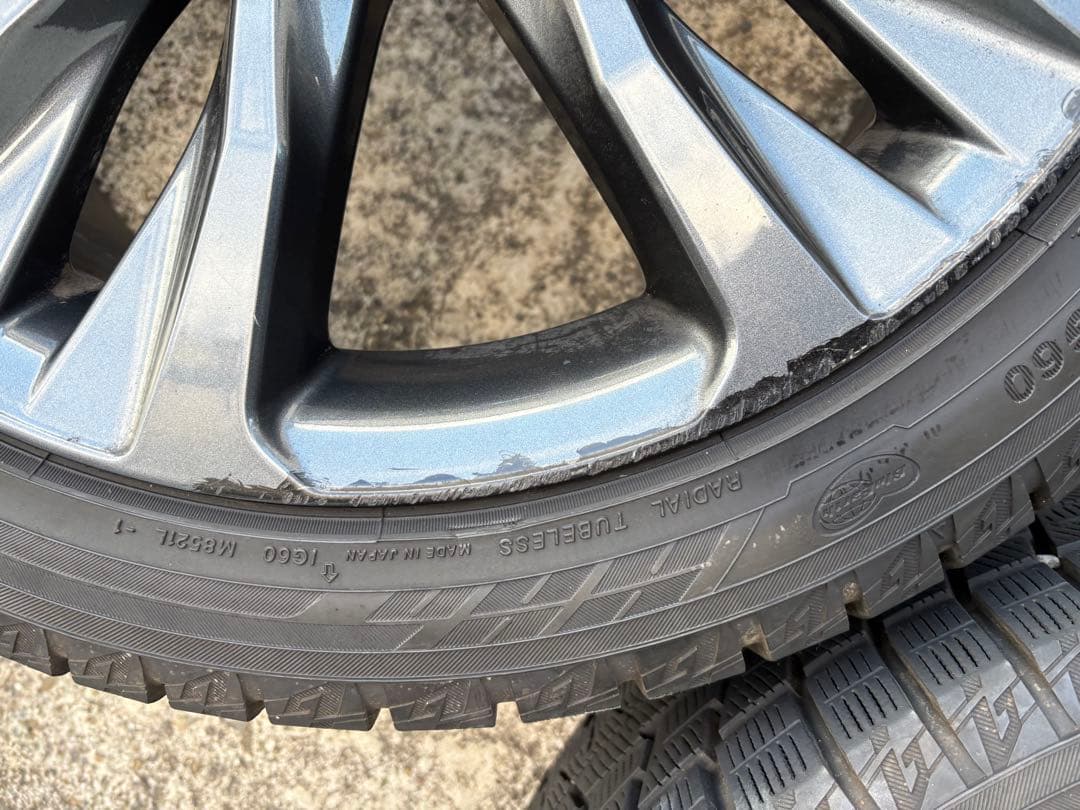 スタッドレス YOKOHAM ICE GUARD 215/45/17 バリ山