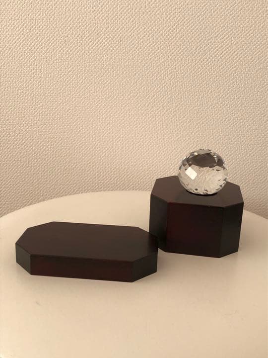 スワロフスキー賢者（誕生）3体＆クリスタルスワン＆木製台2台＆ガラスケース