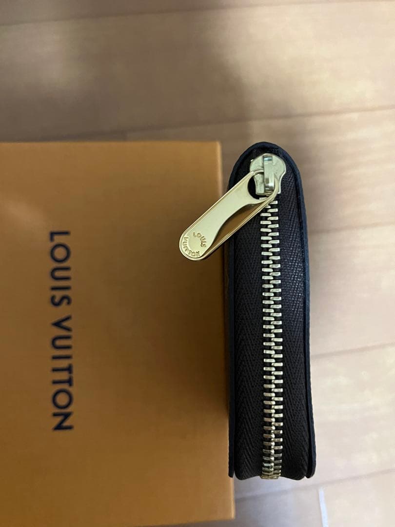 新品未使用 ルイヴィトン モノグラム ジッピーパース