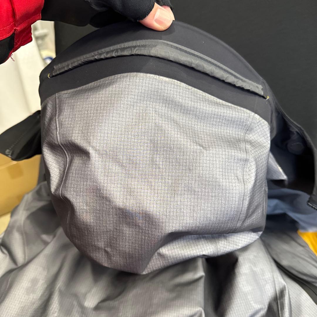 ARC'TERYX ALPHA SV 24K Black カナダ製 Lサイズ
