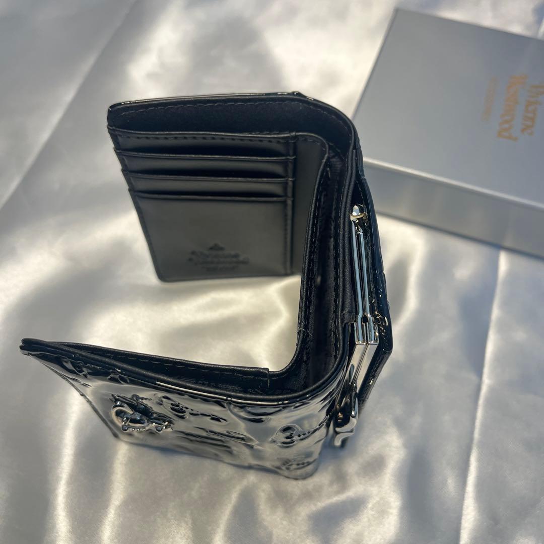 新品 Vivienne Westwood エナメル黒 三つ折り財布 バレンタイン