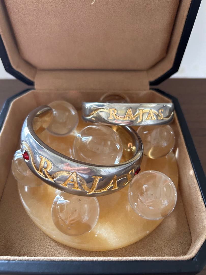 【美品・お得セット】RAJAS ラジャスリング大・小＋水晶8個＋ケース付