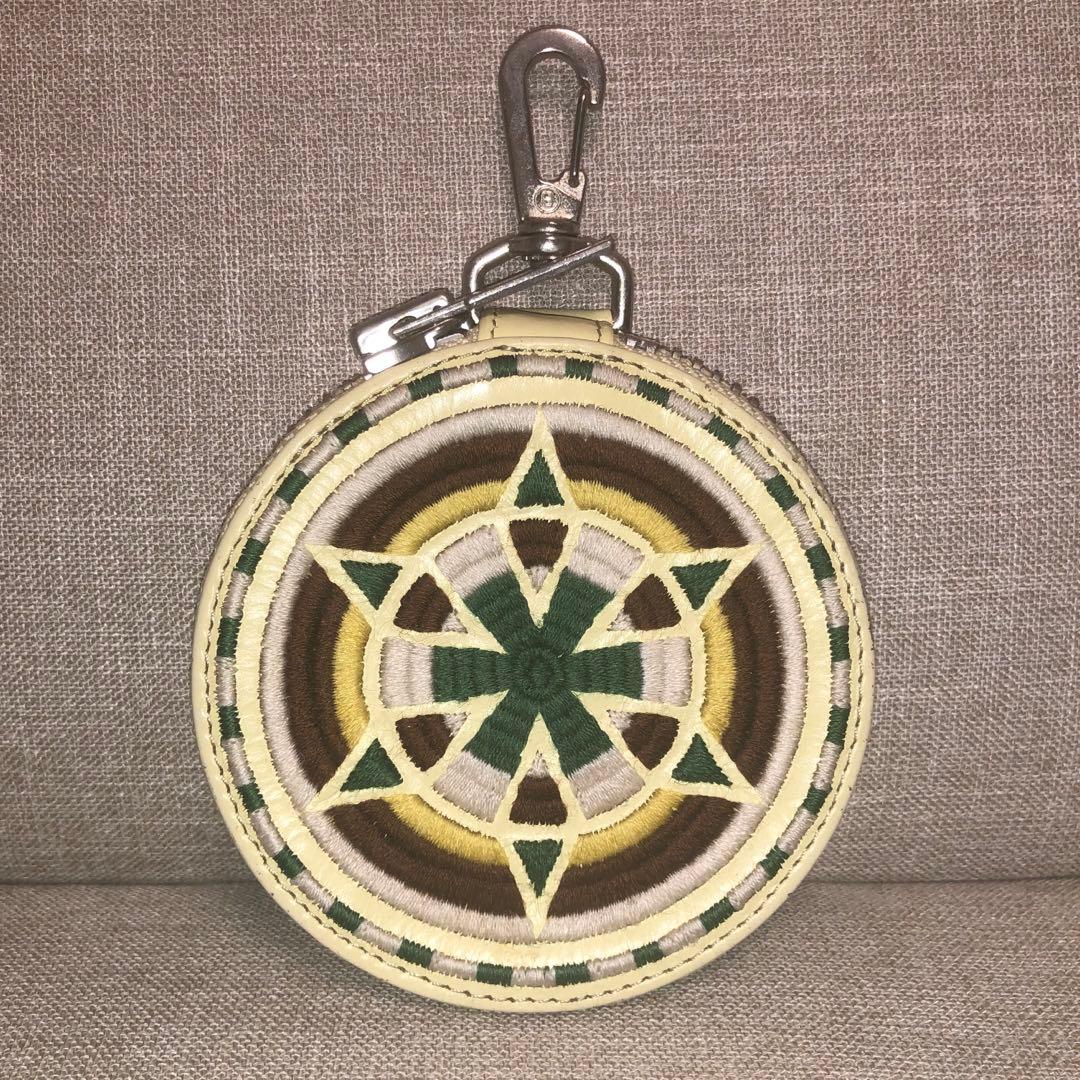 希少✨ ブラックミーンズ　ケース　クリーム