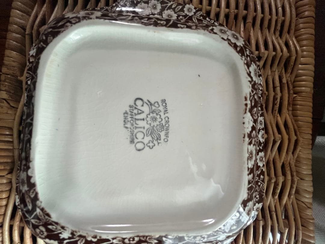 イギリス　ヴンテージ　バーレイ　burleigh ブラウンキャリコケース