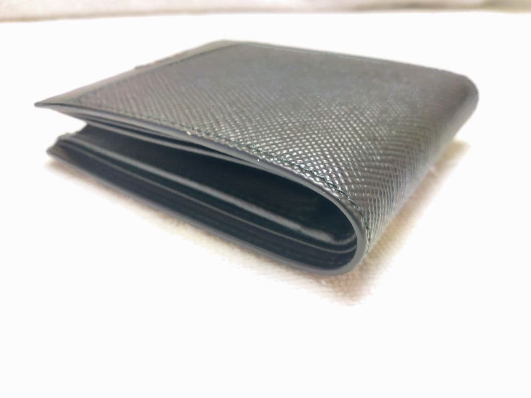 新品　PRADA　メンズ 二つ折り財布 2MO738　SAFFIANO　ブラック